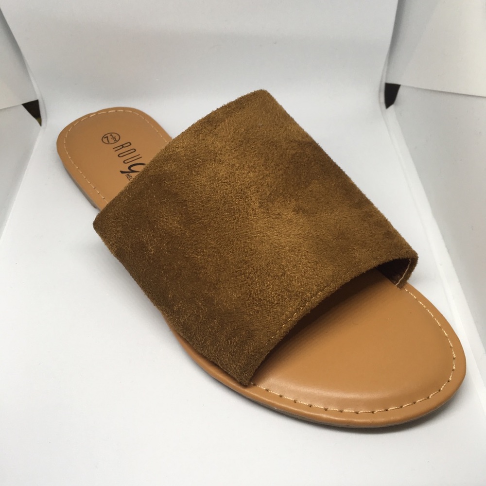 Women’s slippers